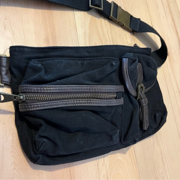 Matt & Nat Fanny Pack - Picture 3 of 8